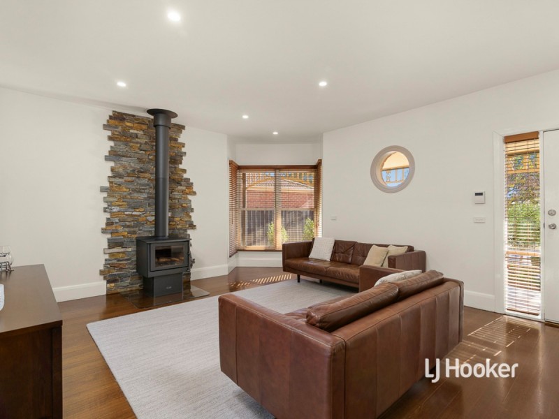 24 Gundowring Drive, Seabrook VIC 3028