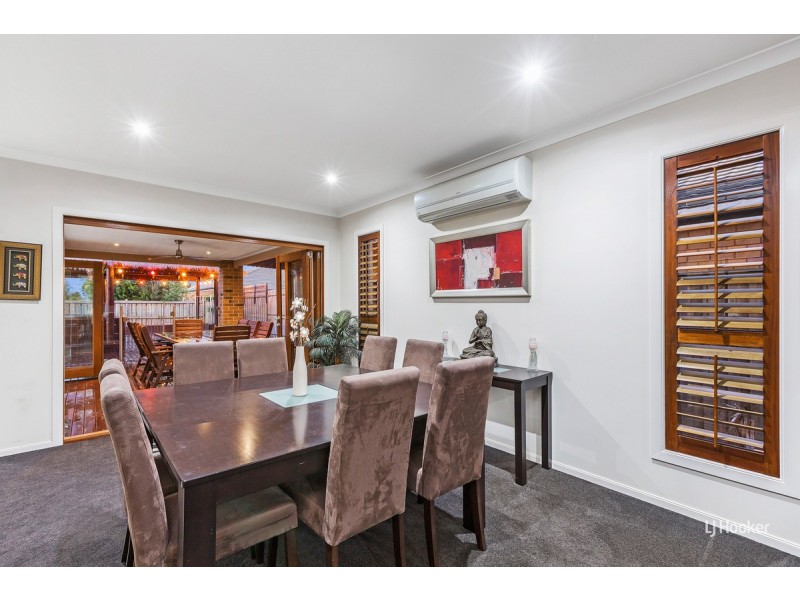 2 Banilla Close, Point Cook VIC 3030