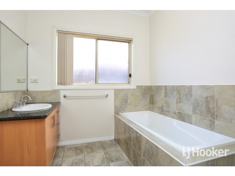 5 Bougainvillea Drive, Point Cook VIC 3030