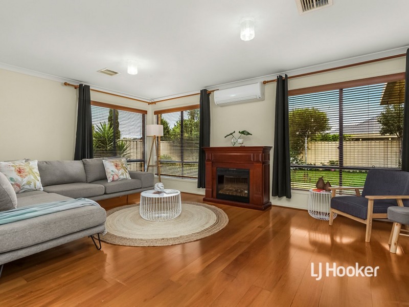 20 Sumner Crescent, Point Cook VIC 3030