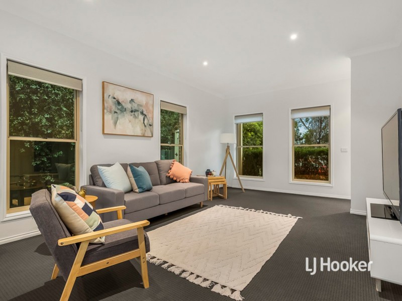 1/14 Mickleton Grove, Point Cook VIC 3030