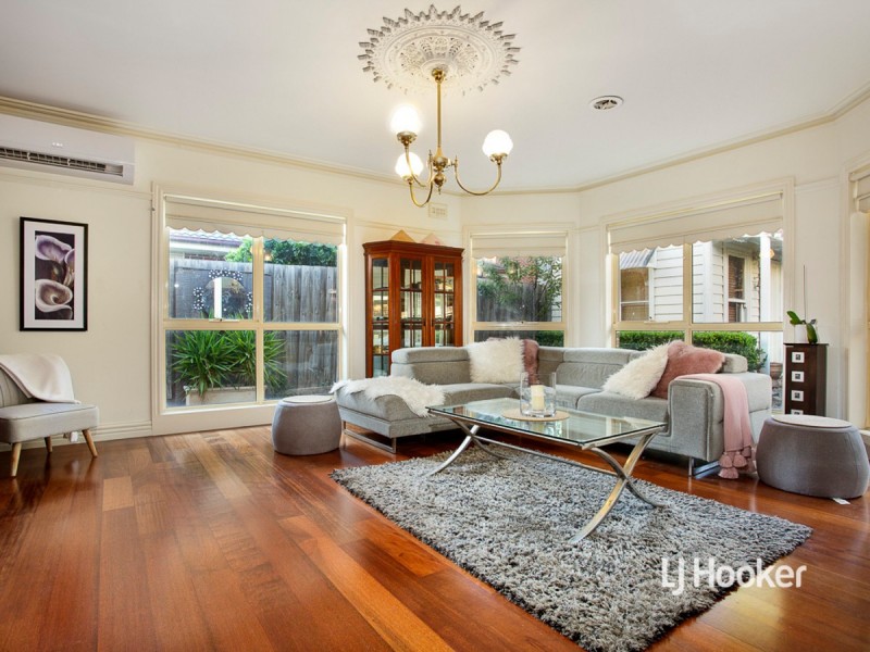 6 Milport Court, Point Cook VIC 3030