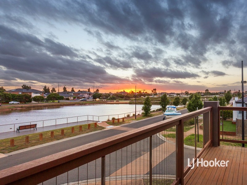 70 Scrubwren Drive, Williams Landing VIC 3027