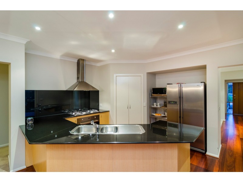 2 Villiers Drive, Point Cook VIC 3030