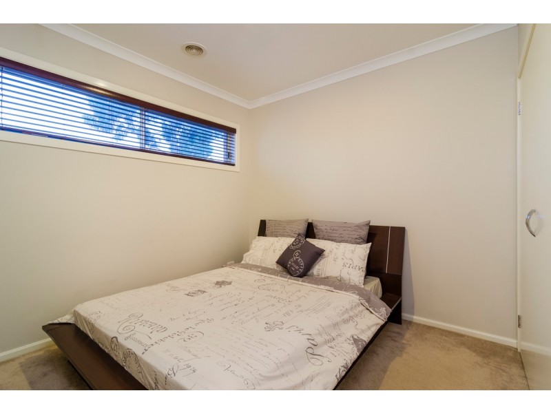 2 Villiers Drive, Point Cook VIC 3030