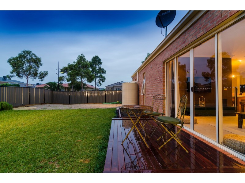 2 Villiers Drive, Point Cook VIC 3030