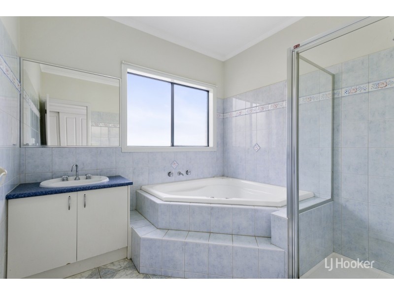 13 Cotterell Way, Seabrook VIC 3028