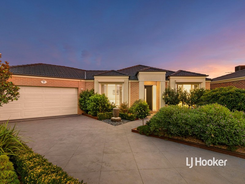 7 Hibiscus Crescent, Point Cook VIC 3030