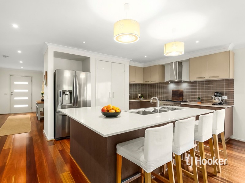 54 Kellerman Drive, Point Cook VIC 3030