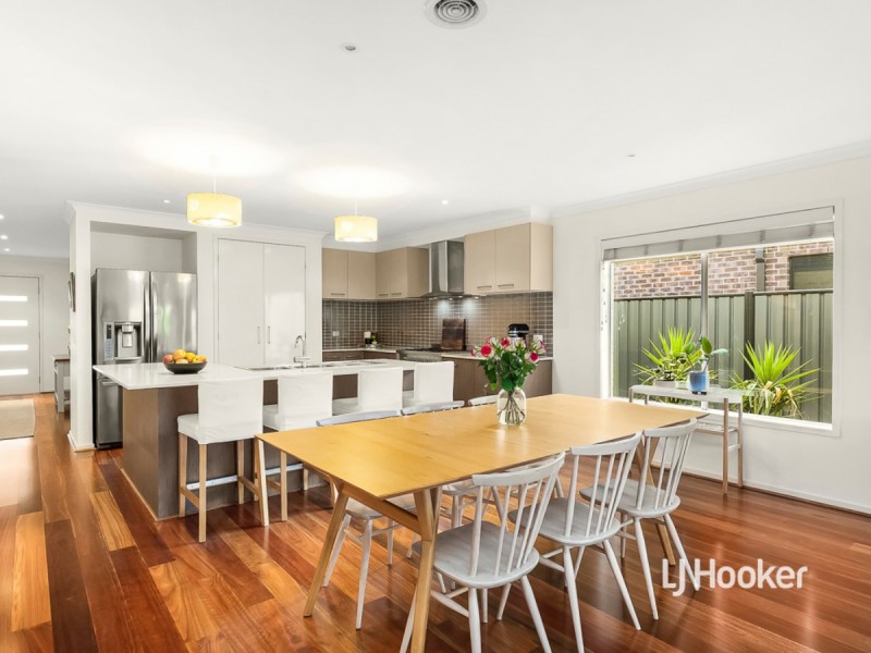 54 Kellerman Drive, Point Cook VIC 3030
