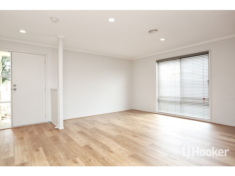 13 Dalkeith Drive, Point Cook VIC 3030