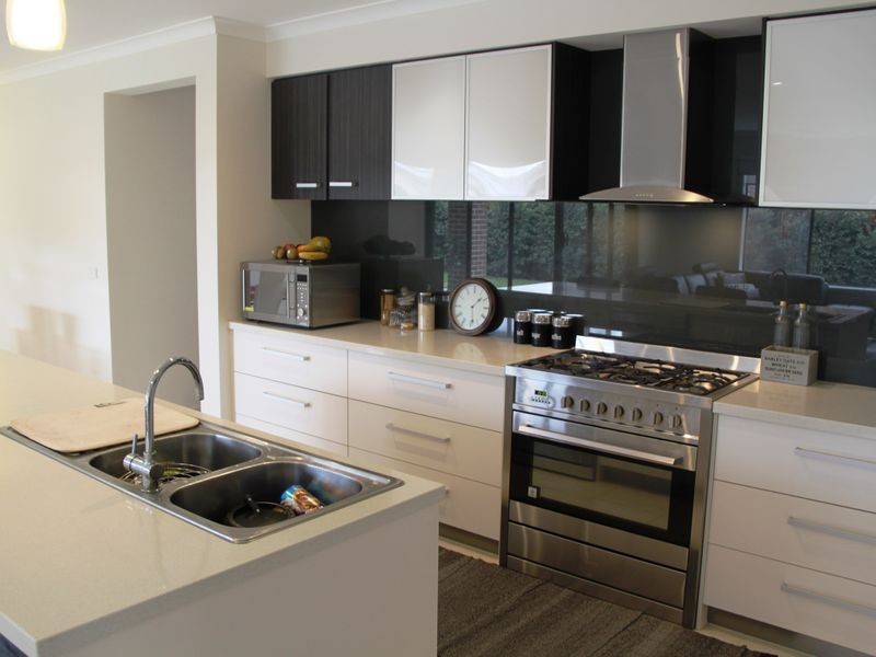 108 Fongeo Drive, Point Cook VIC 3030