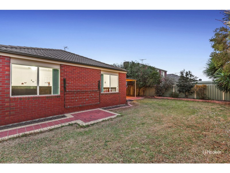 13 Brampton Close, Point Cook VIC 3030