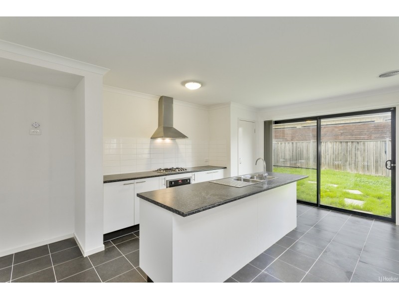 152 Sanctuary Lakes South Boulevar, Sanctuary Lakes VIC 3030