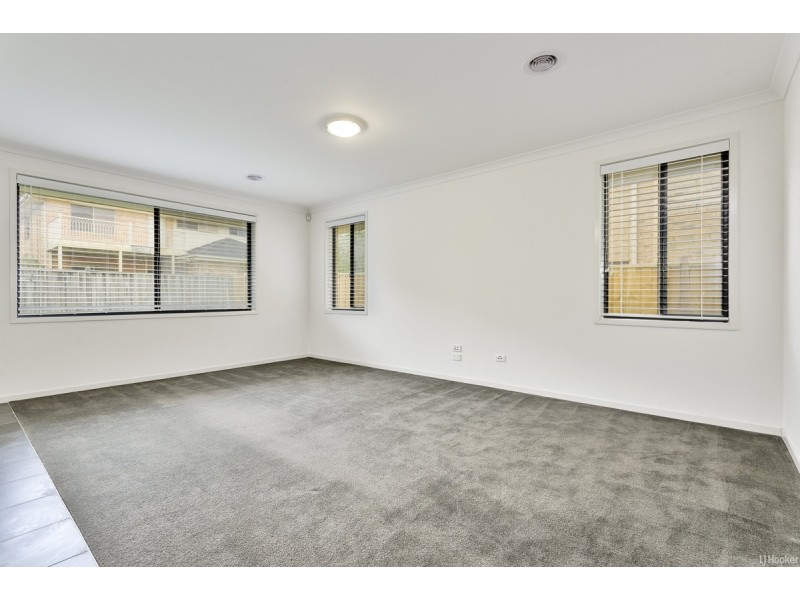 152 Sanctuary Lakes South Boulevar, Sanctuary Lakes VIC 3030