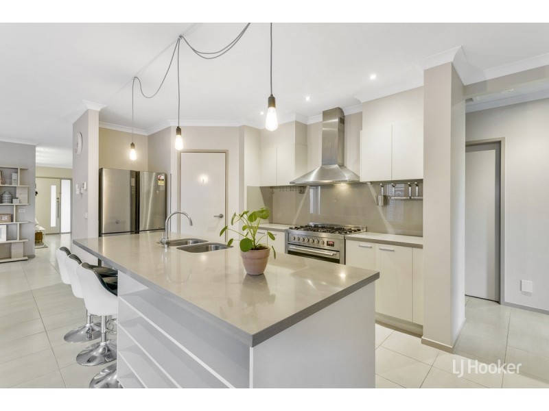 11 Baltic Circuit, Point Cook VIC 3030