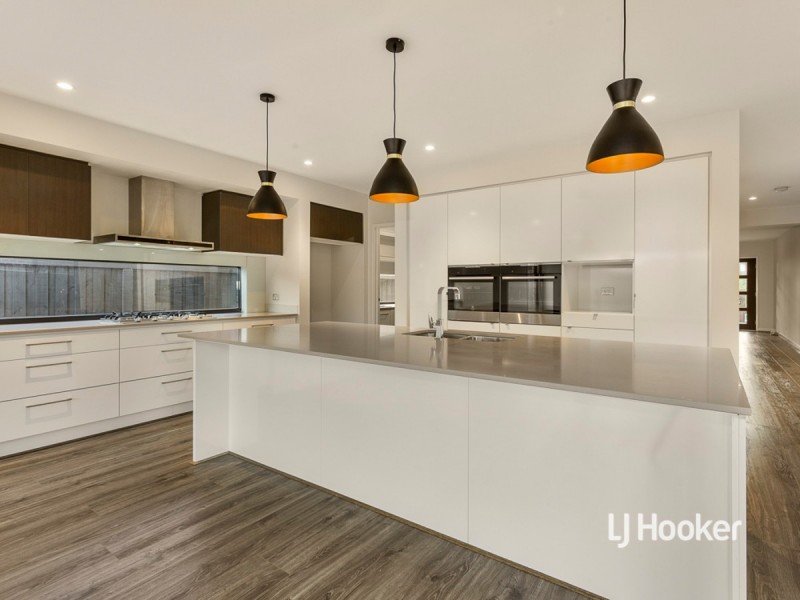67 Waves Drive, Point Cook VIC 3030