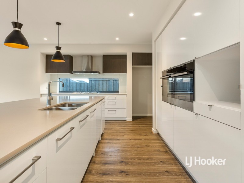 67 Waves Drive, Point Cook VIC 3030