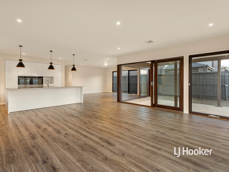 67 Waves Drive, Point Cook VIC 3030