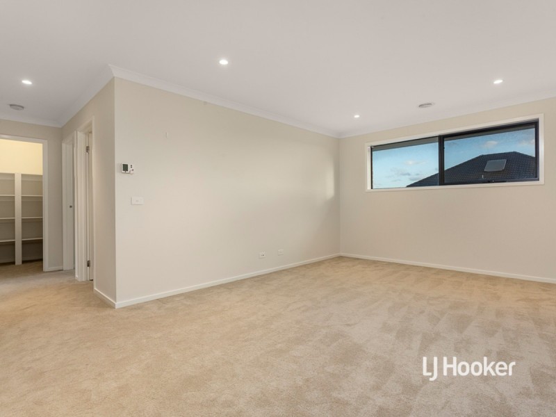 67 Waves Drive, Point Cook VIC 3030