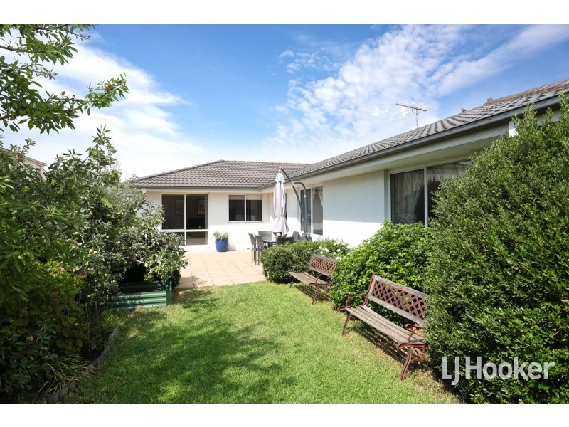 4 Dalkeith Drive, Point Cook VIC 3030