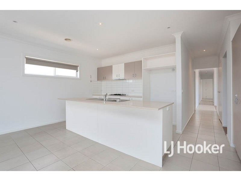 30 Derham Drive, Point Cook VIC 3030