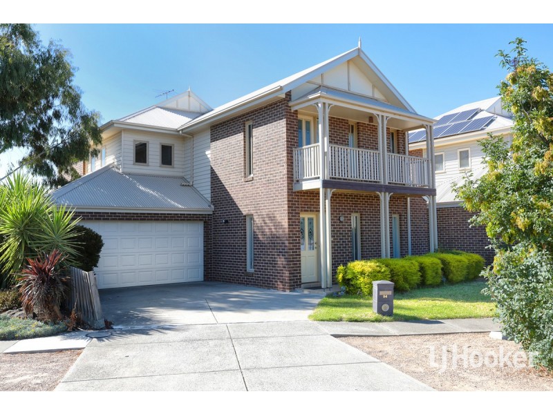 94 Foxwood Drive, Point Cook VIC 3030