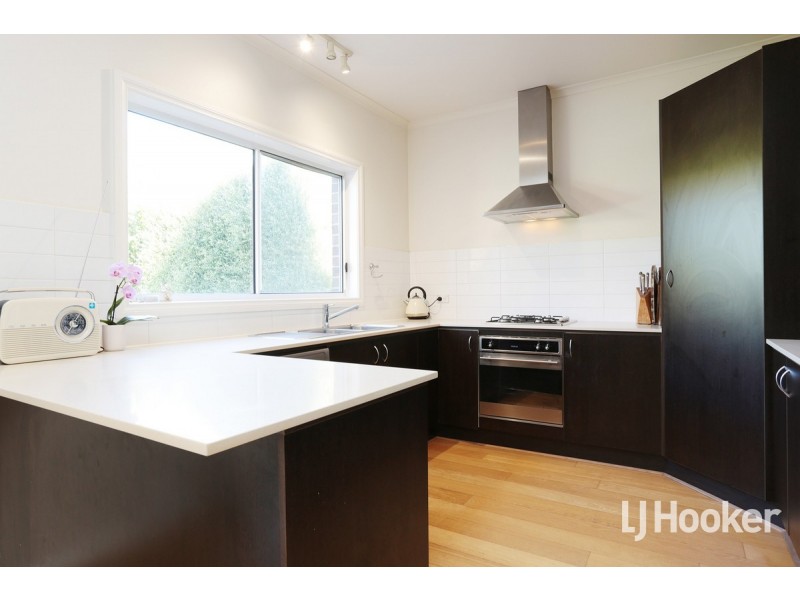 94 Foxwood Drive, Point Cook VIC 3030