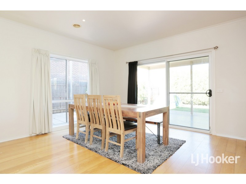 94 Foxwood Drive, Point Cook VIC 3030