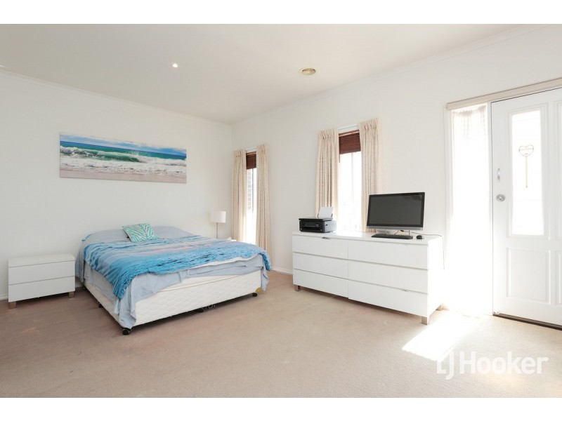 94 Foxwood Drive, Point Cook VIC 3030
