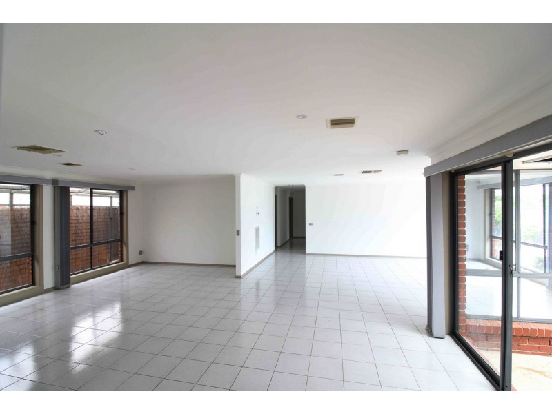 3 Beleura Way, Seabrook VIC 3028