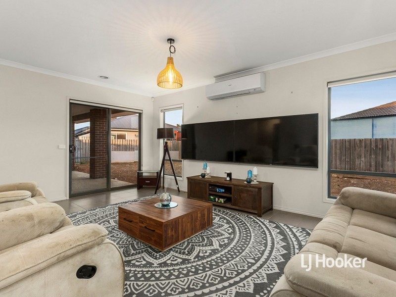 5 Meredith Place, Eynesbury VIC 3338