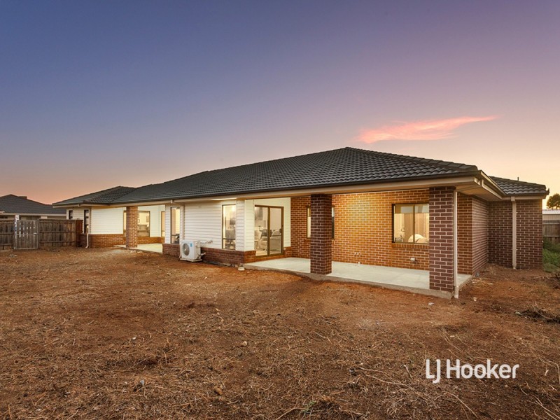 5 Meredith Place, Eynesbury VIC 3338