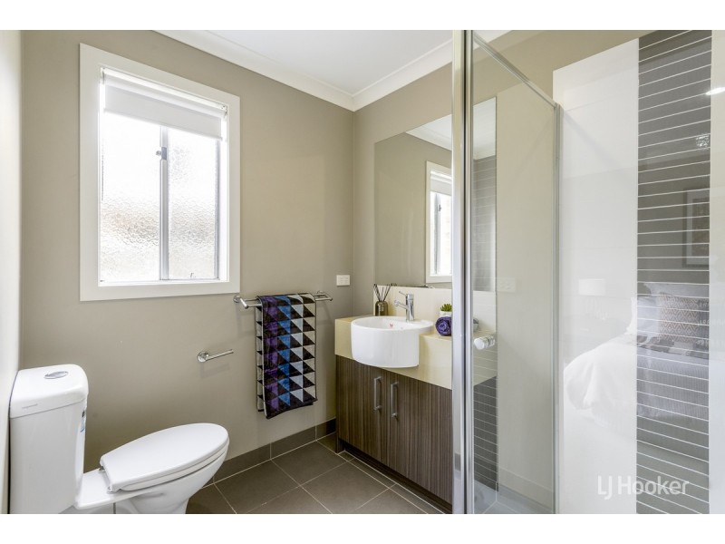 95 Tristania Drive, Point Cook VIC 3030