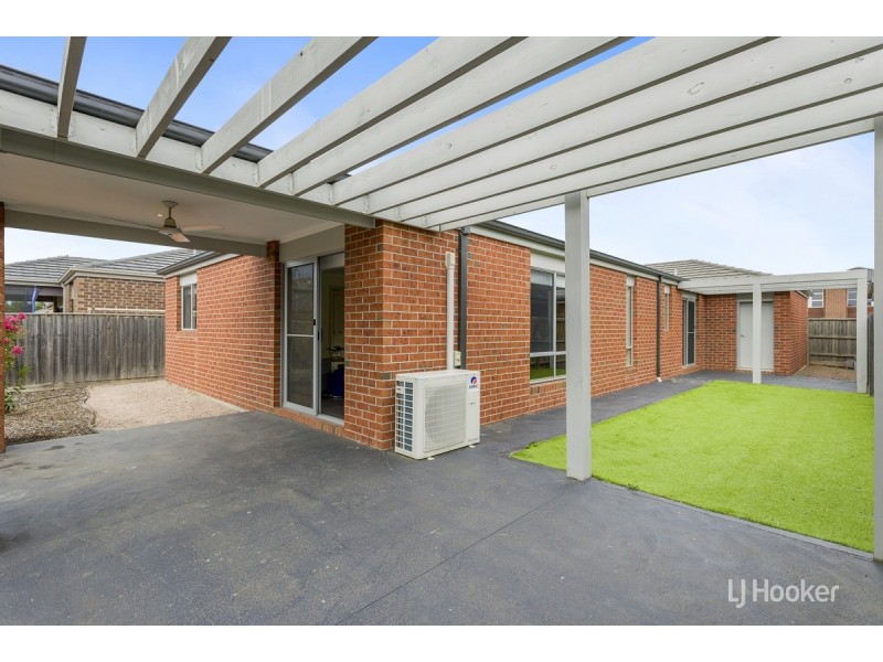 95 Tristania Drive, Point Cook VIC 3030