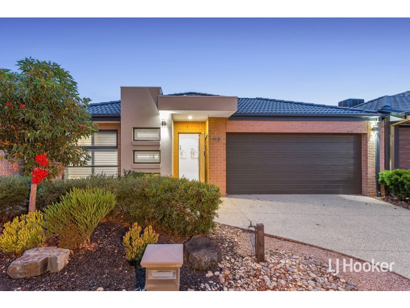 24 Tahitian Terrace, Point Cook VIC 3030