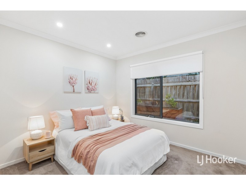 24 Tahitian Terrace, Point Cook VIC 3030