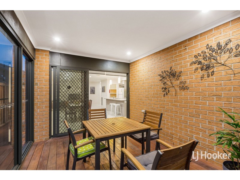 24 Tahitian Terrace, Point Cook VIC 3030