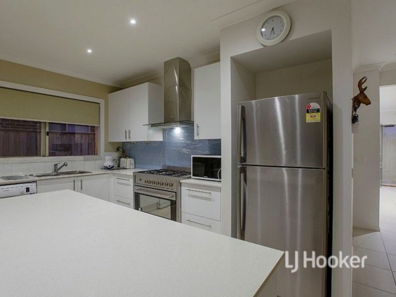 18 Ionian Way, Point Cook VIC 3030