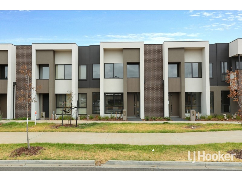 157 Tom Roberts Parade, Point Cook VIC 3030