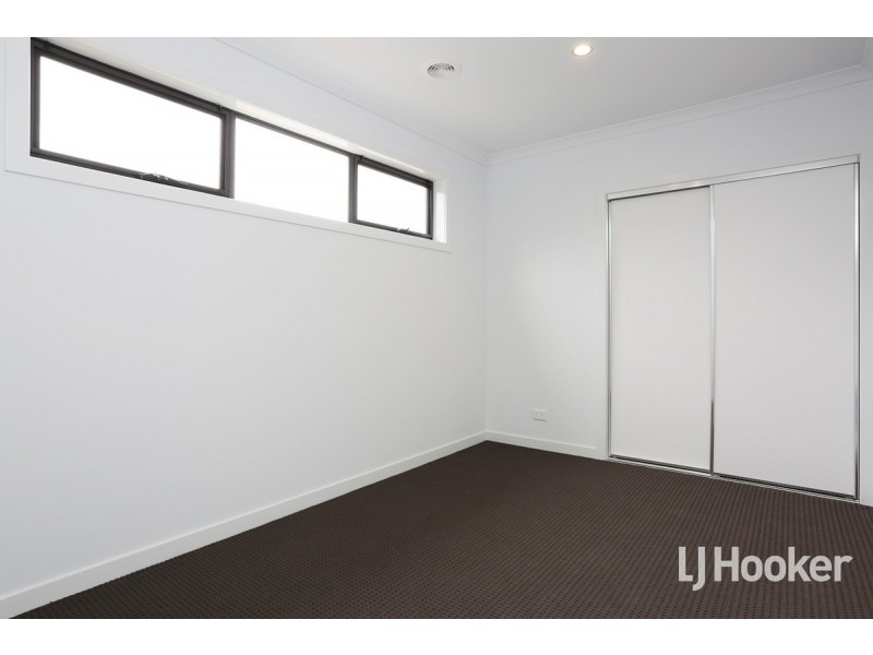 157 Tom Roberts Parade, Point Cook VIC 3030