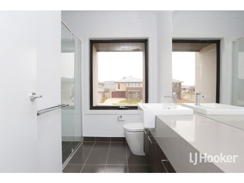 157 Tom Roberts Parade, Point Cook VIC 3030