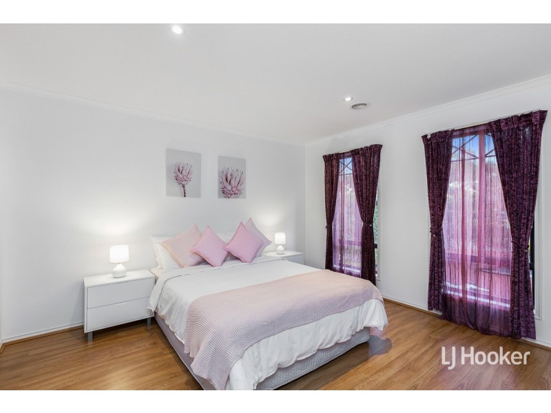 2 Elidon Crescent, Point Cook VIC 3030