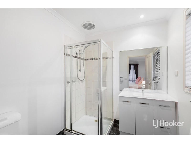 2 Elidon Crescent, Point Cook VIC 3030