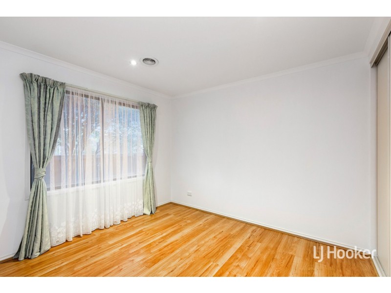 2 Elidon Crescent, Point Cook VIC 3030