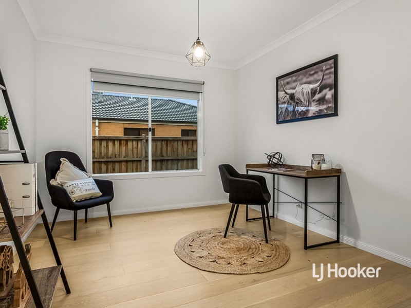 71 Waves Drive, Point Cook VIC 3030