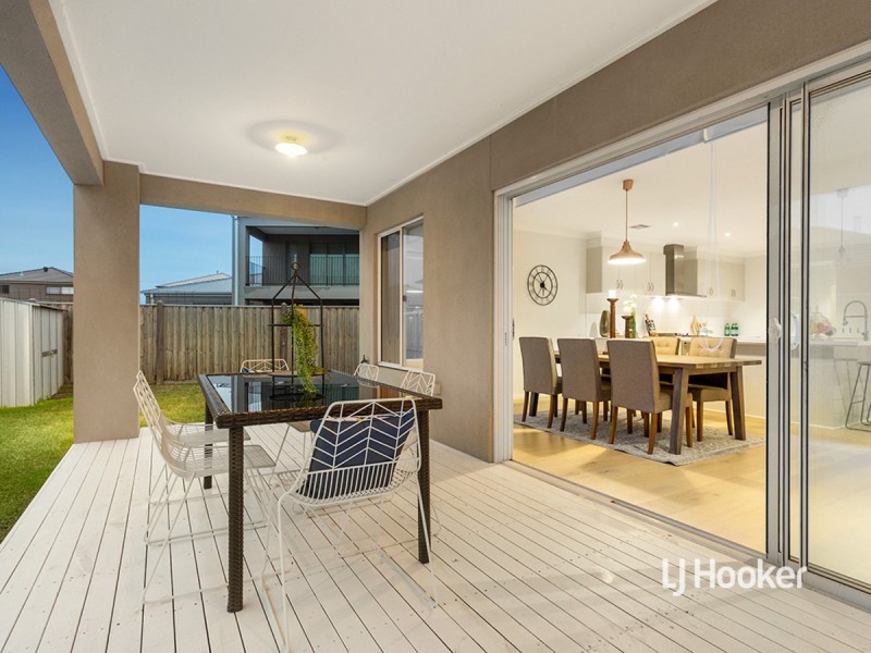 71 Waves Drive, Point Cook VIC 3030