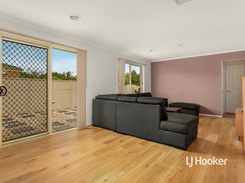 13 Dalkeith Drive, Point Cook VIC 3030