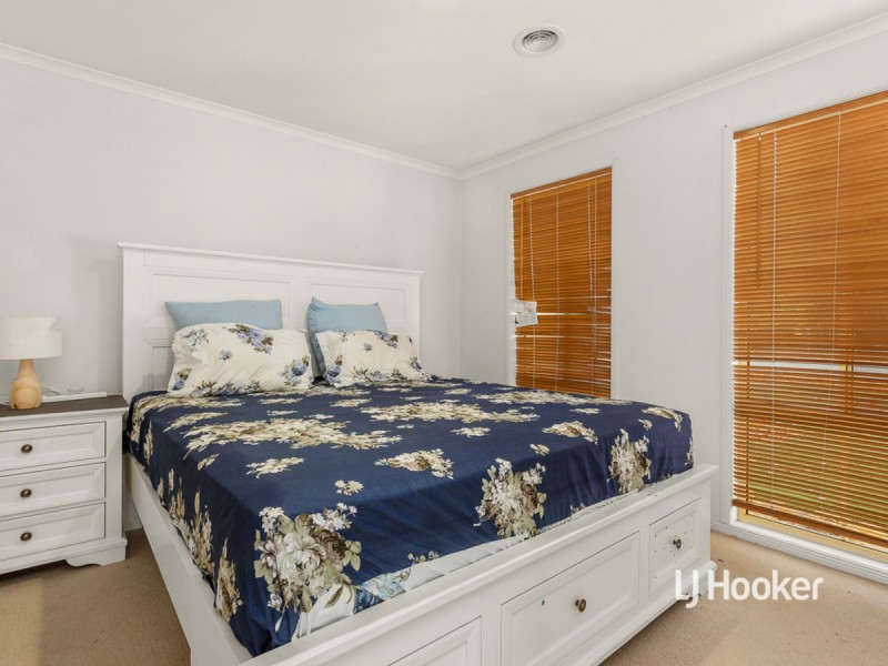 13 Dalkeith Drive, Point Cook VIC 3030