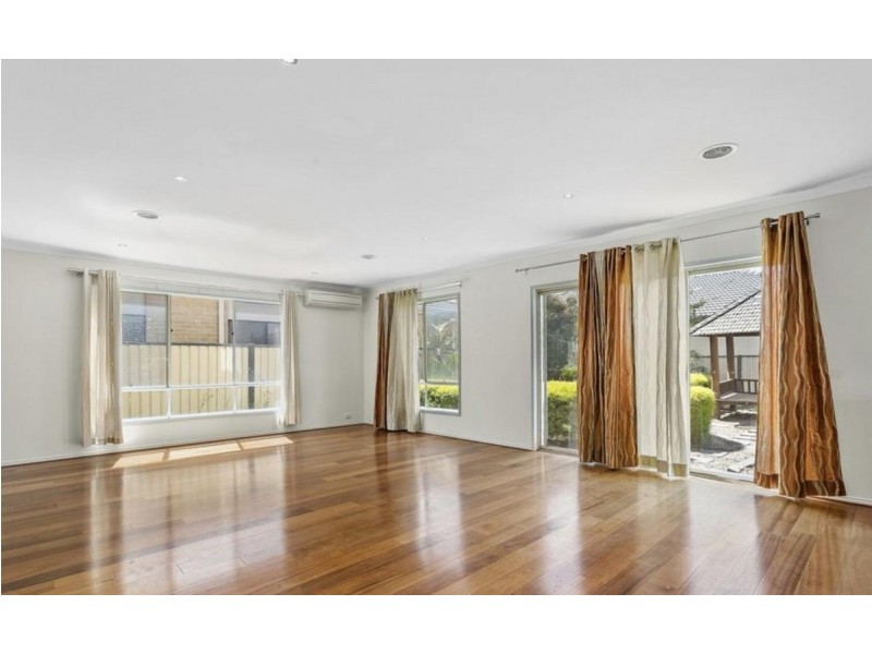 5 Santander Crescent, Point Cook VIC 3030